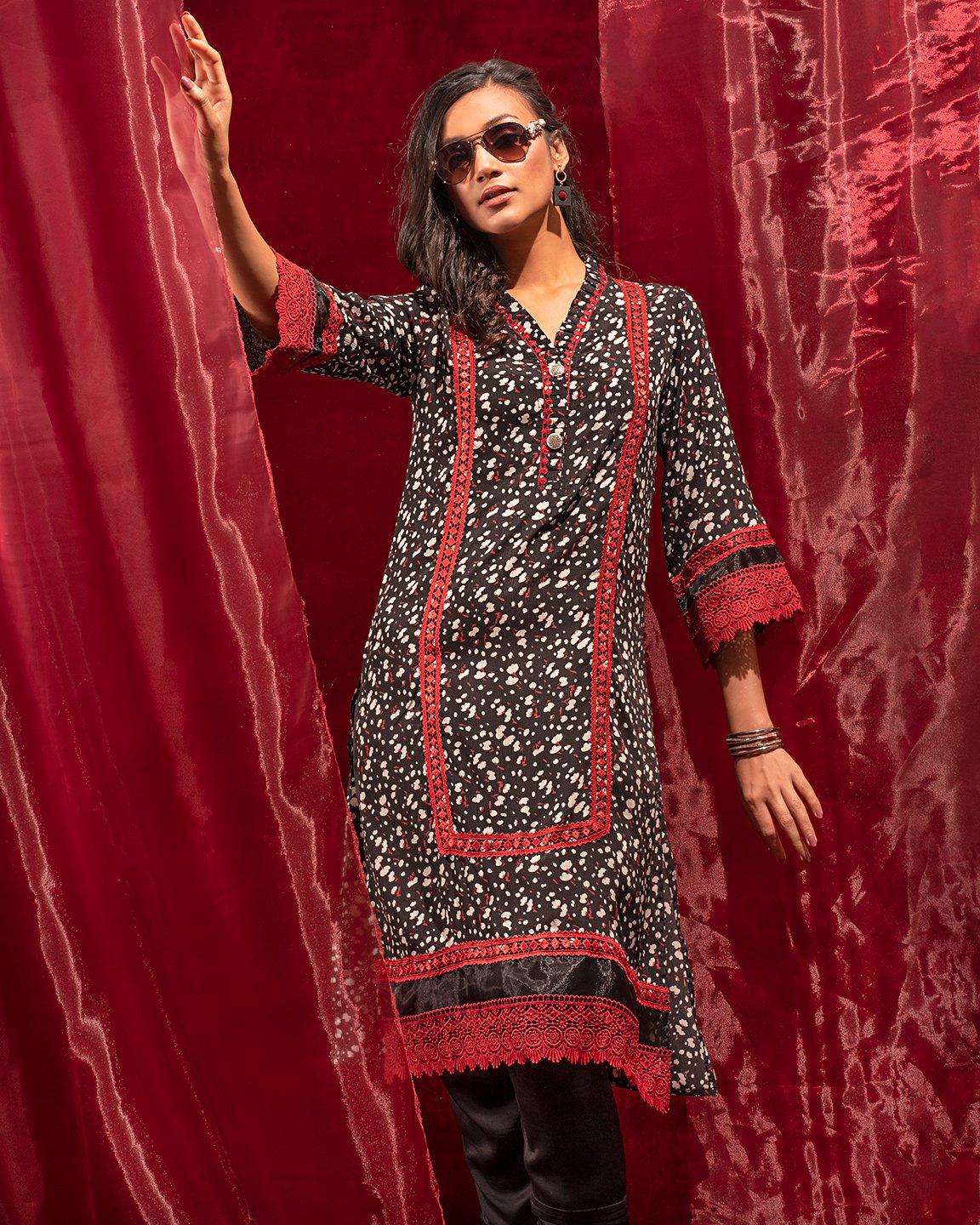 23443 Black print (5)