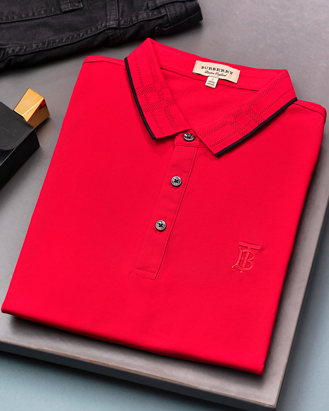 8276-Red