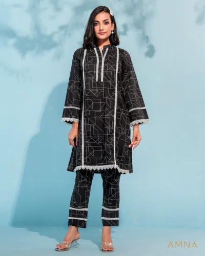 Printed cotton co-ord kurta and bottom set by AMNA | Black