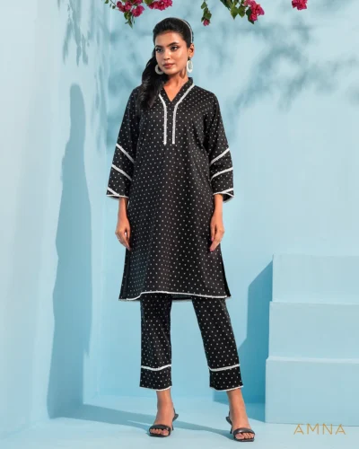 Printed cotton co-ord kurta and bottom set by AMNA | Black