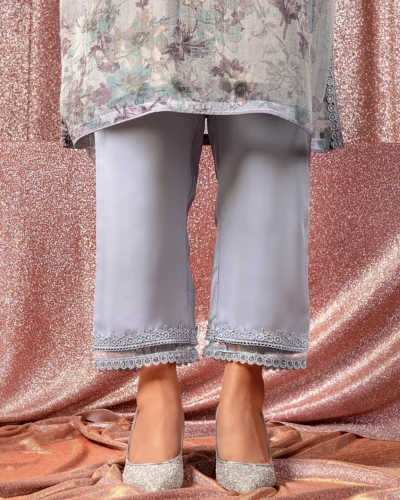 Female Wide Hem Bottom Details Luxury Double Silk Salwar Pant | Lavender Mist