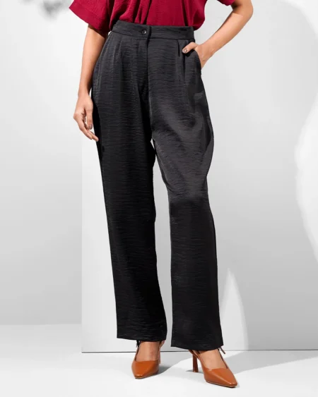 Female Bottom Wide Hem Details Straight Fit Pant | Black